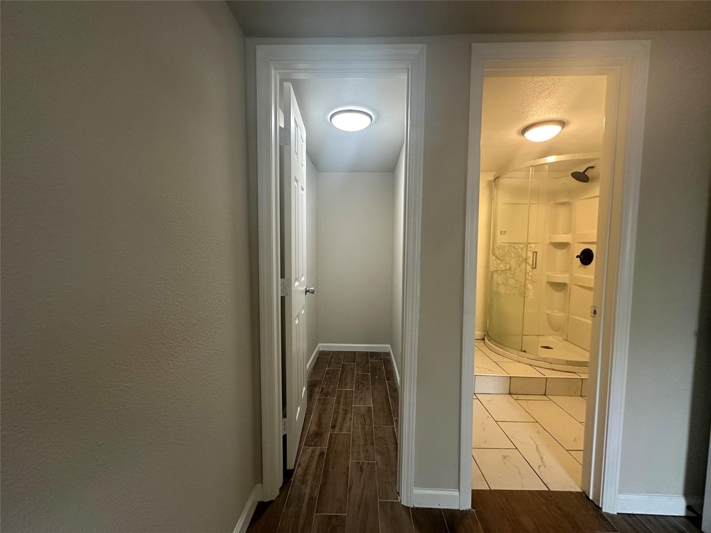 605 E Hunnicutt Street - Photo 9