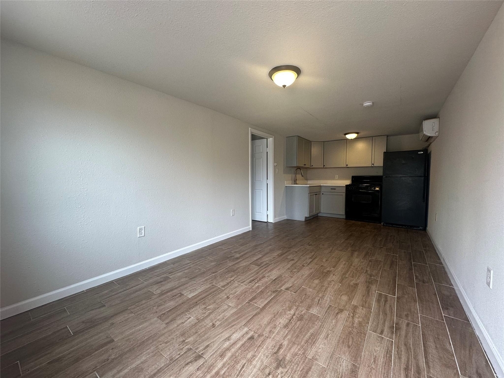 605 E Hunnicutt Street - Photo 6