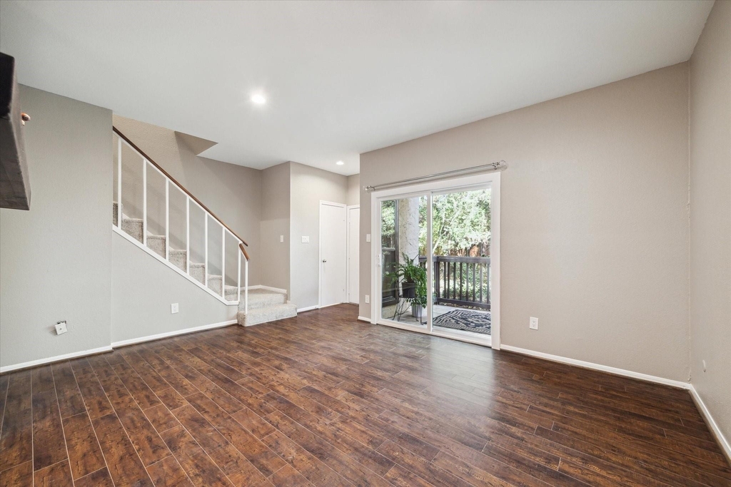 11711 Memorial Drive - Photo 2