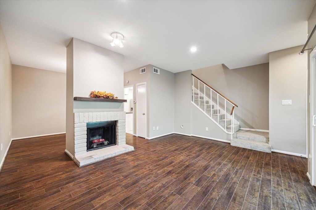 11711 Memorial Drive - Photo 3
