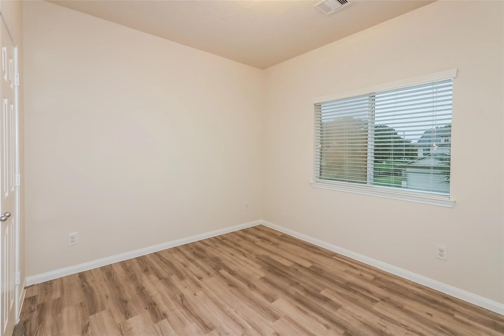 6222 Brenwood Circle - Photo 7