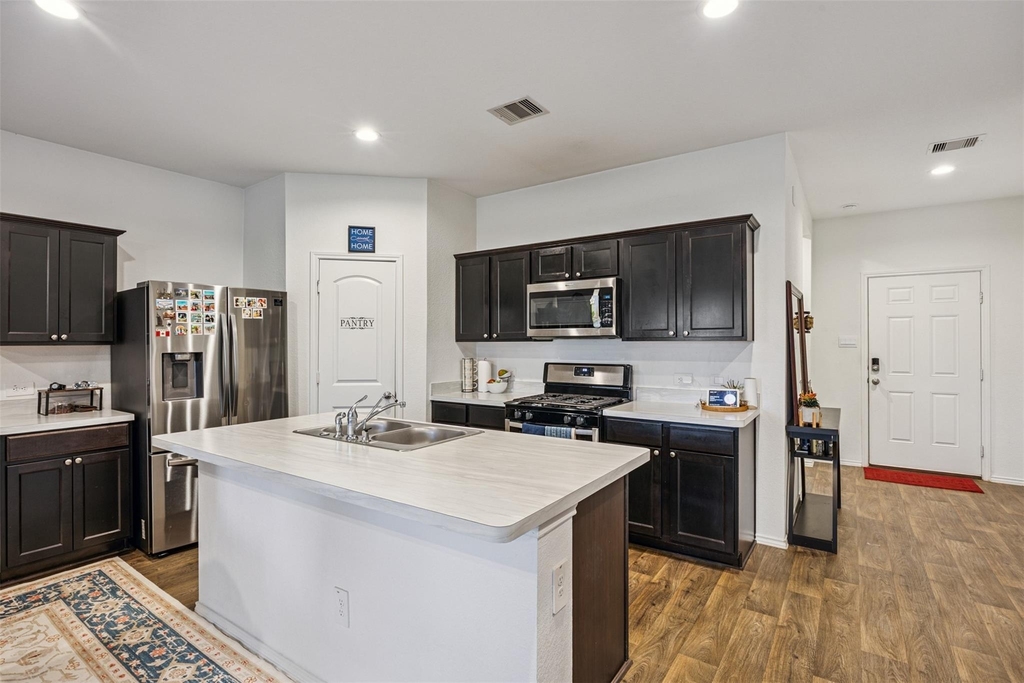 5102 Hedgerose Lane - Photo 6