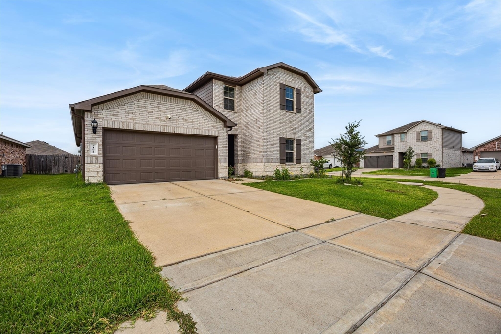 5102 Hedgerose Lane - Photo 0