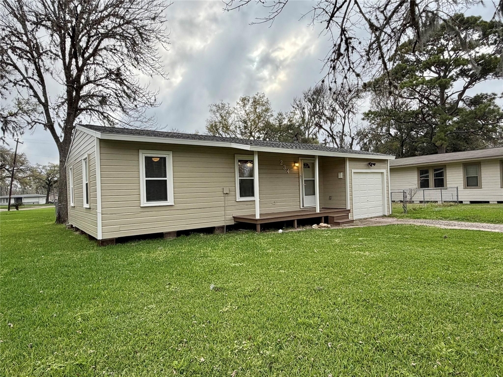234 Jasmine Street - Photo 1