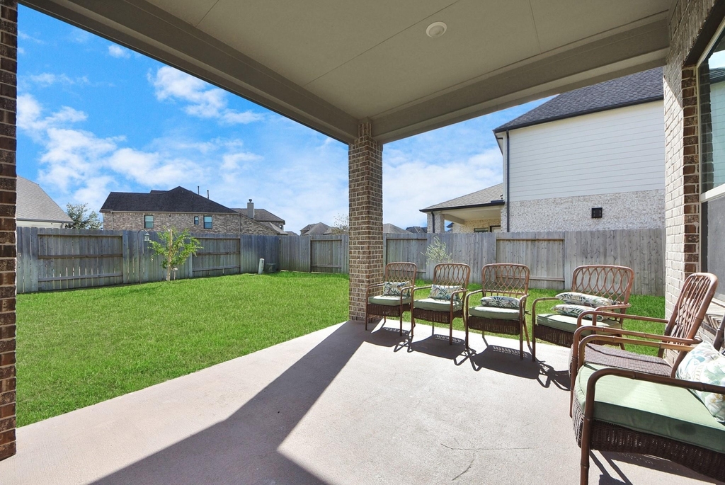 1911 Sapphire Pines Lane - Photo 44