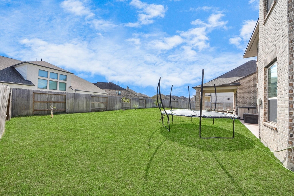 1911 Sapphire Pines Lane - Photo 43