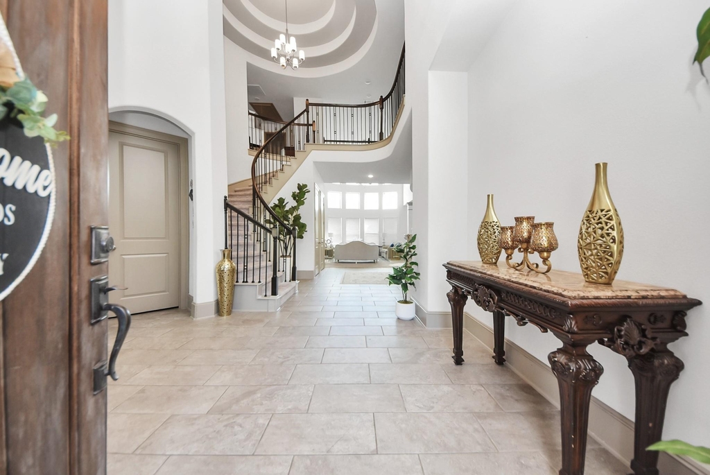 1911 Sapphire Pines Lane - Photo 4