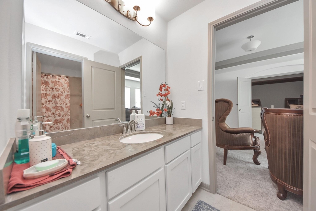 1911 Sapphire Pines Lane - Photo 37