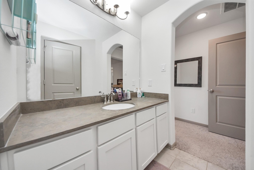 1911 Sapphire Pines Lane - Photo 38