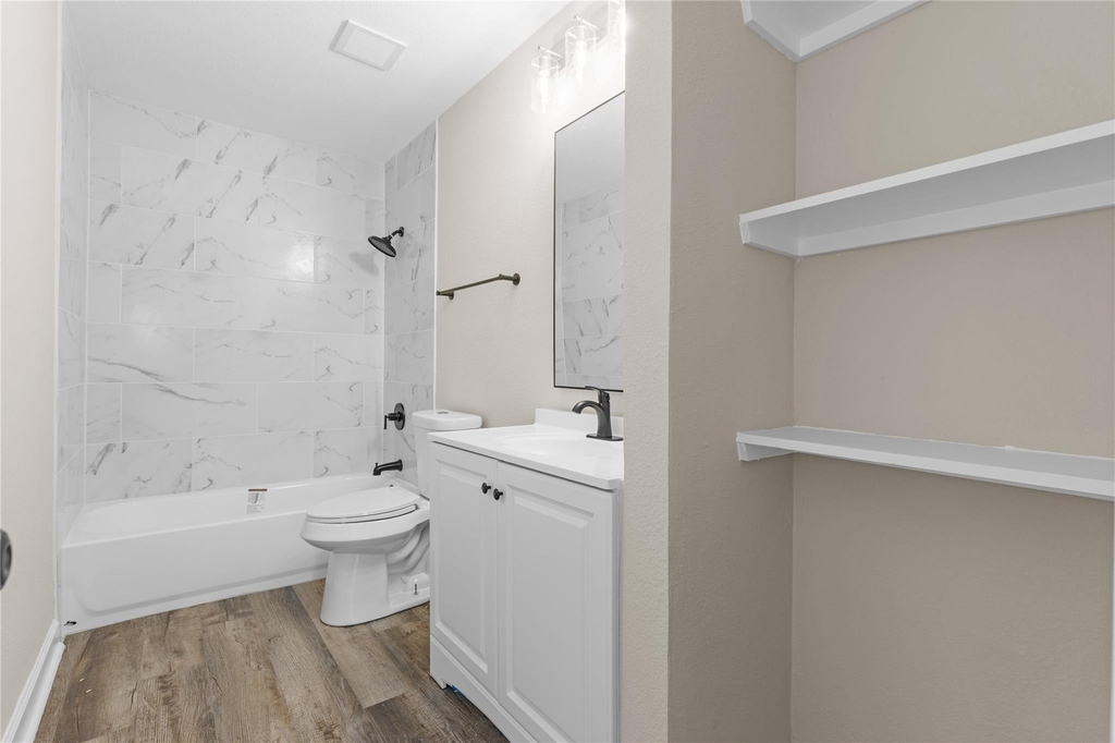 804 Avenue I - Photo 23