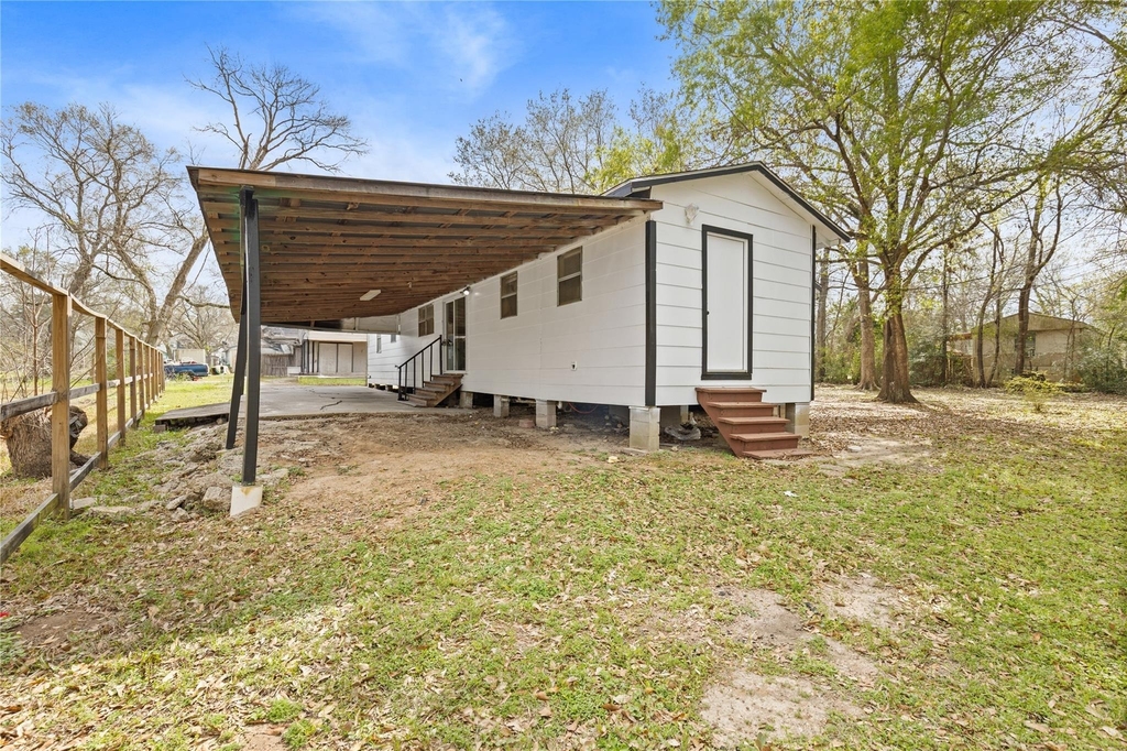 804 Avenue I - Photo 26