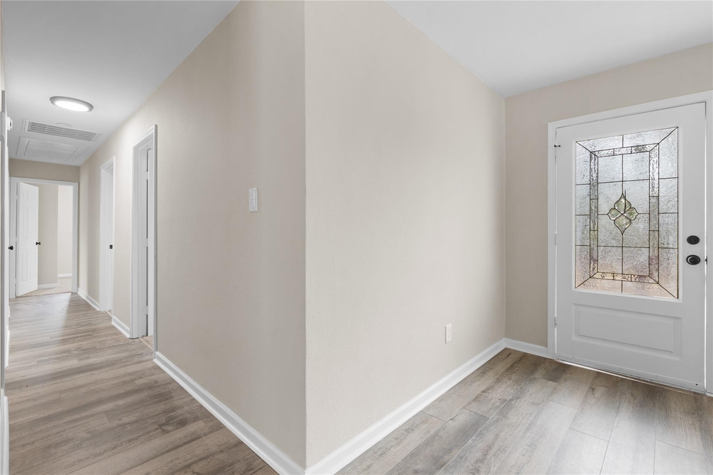 804 Avenue I - Photo 14