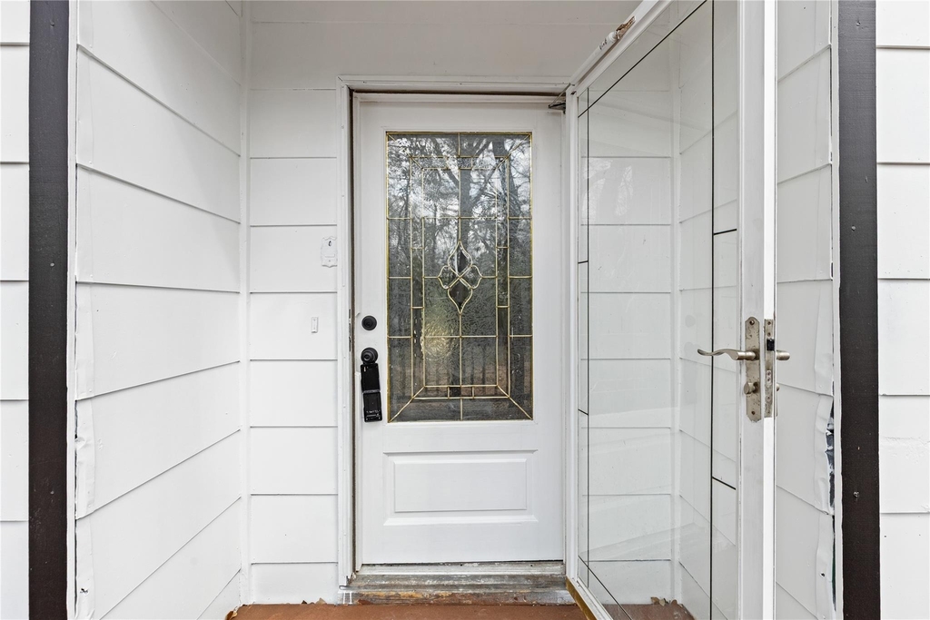 804 Avenue I - Photo 3