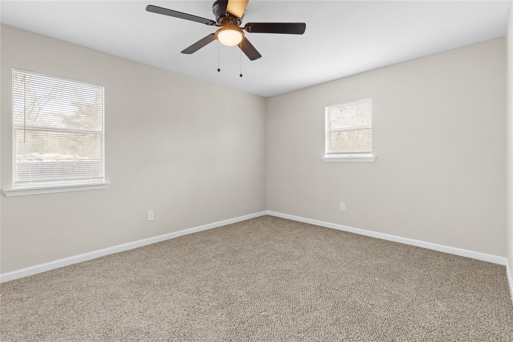 804 Avenue I - Photo 15