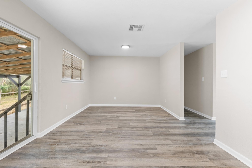 804 Avenue I - Photo 13