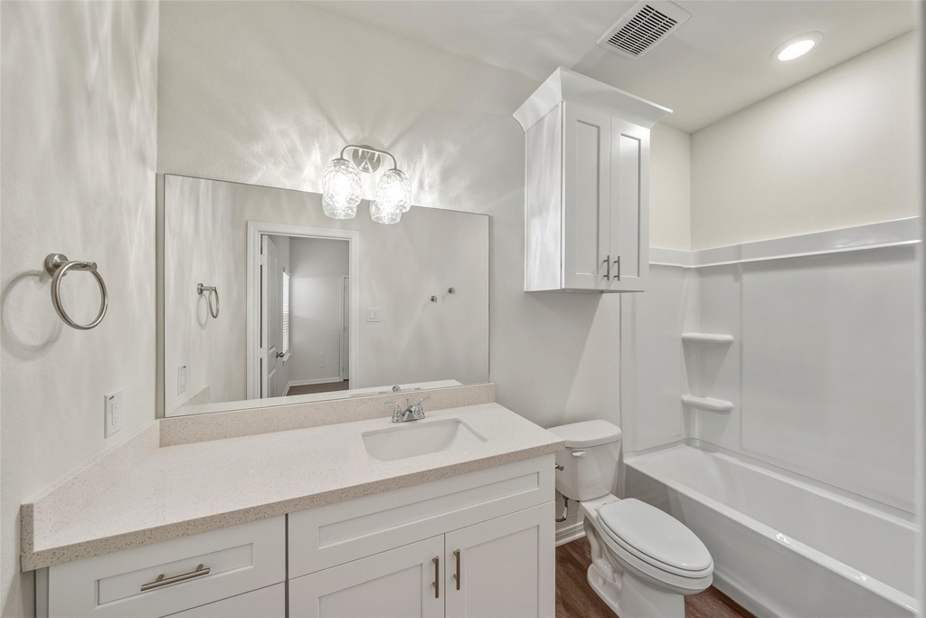 706 W Dallas - Photo 27