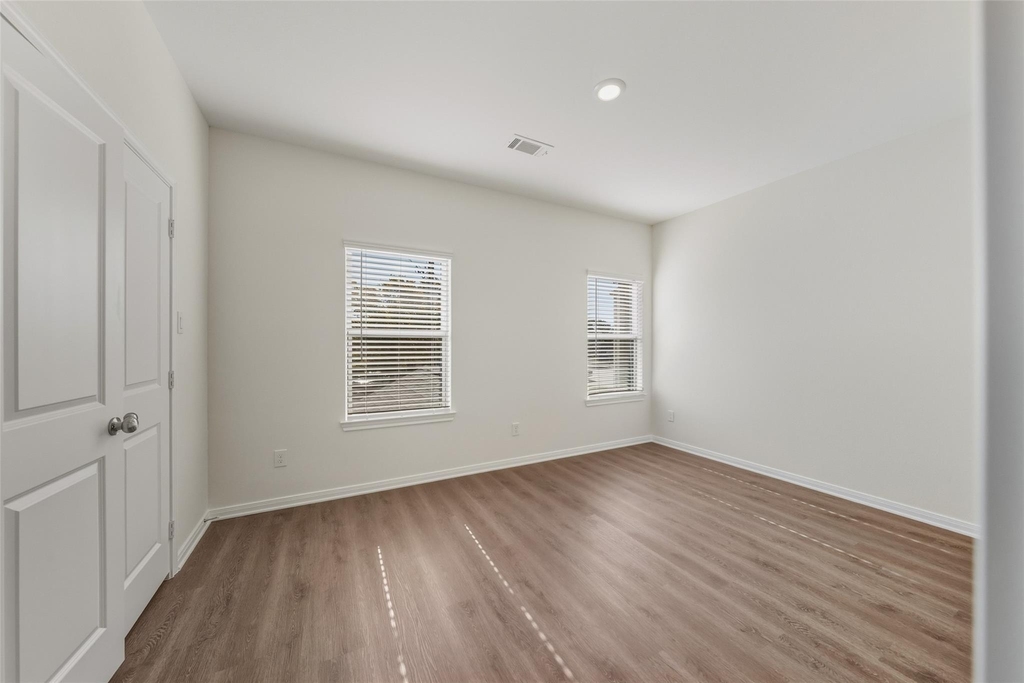 706 W Dallas - Photo 31