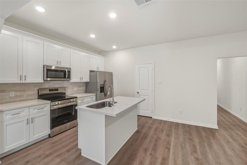 706 W Dallas - Photo 8