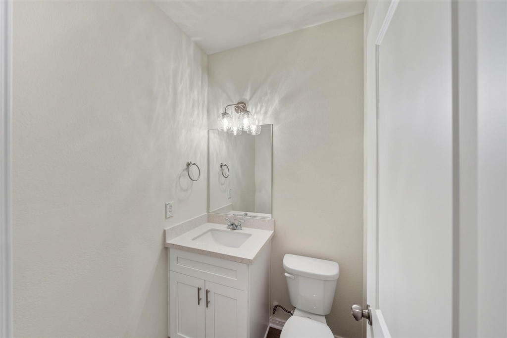 706 W Dallas - Photo 23