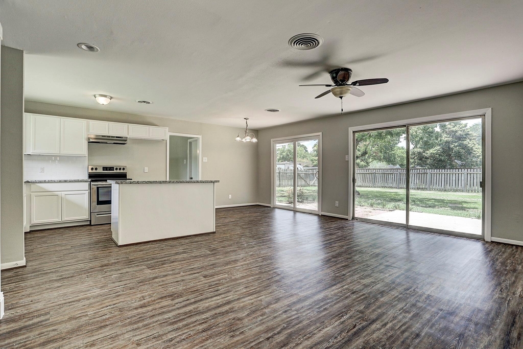 1803 Jones Street - Photo 4