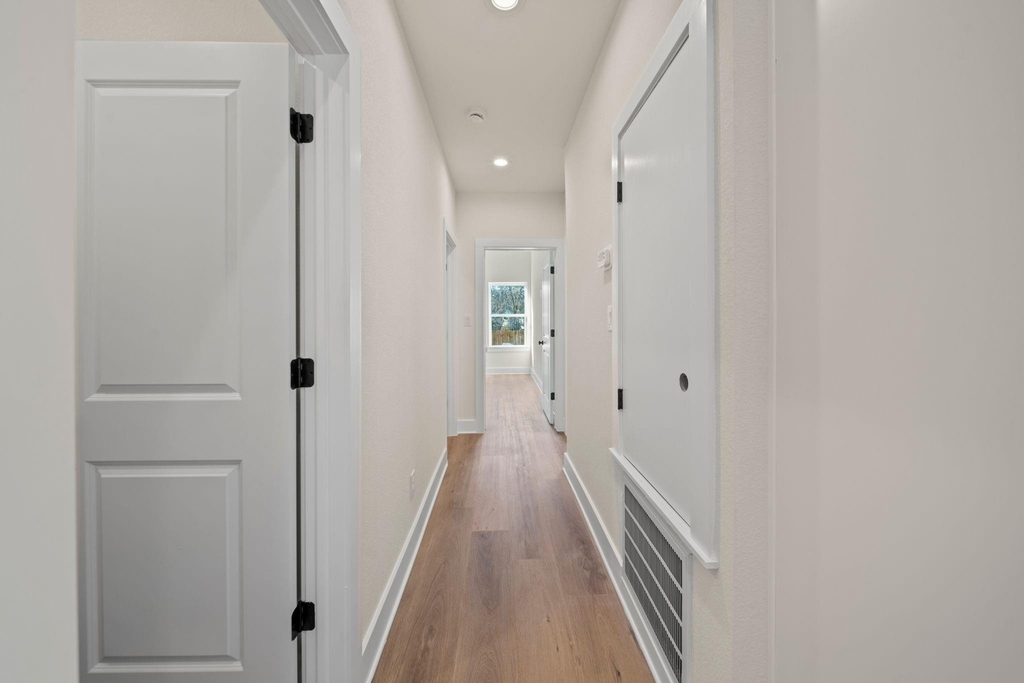 234 E 39th Street - Photo 12