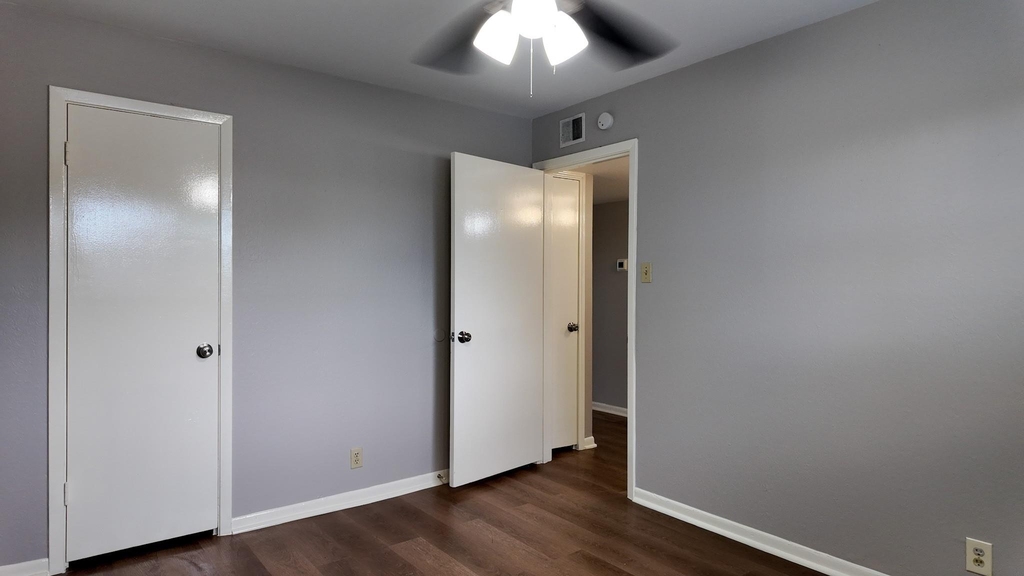 2102 5th Avenue N - Photo 9