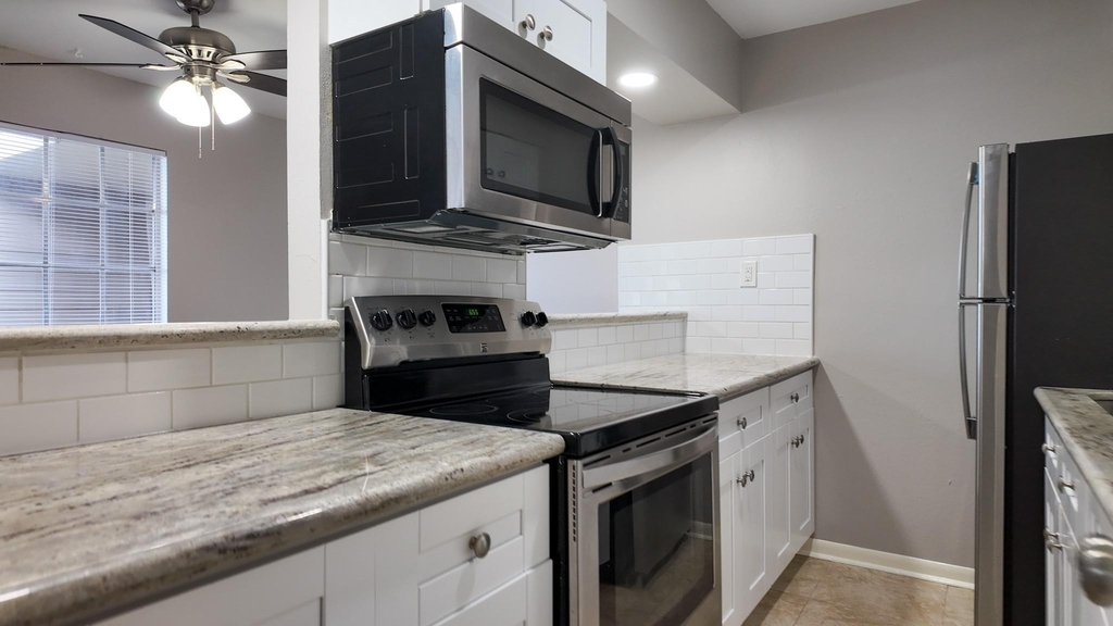 2102 5th Avenue N - Photo 5