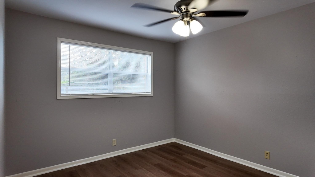 2102 5th Avenue N - Photo 10