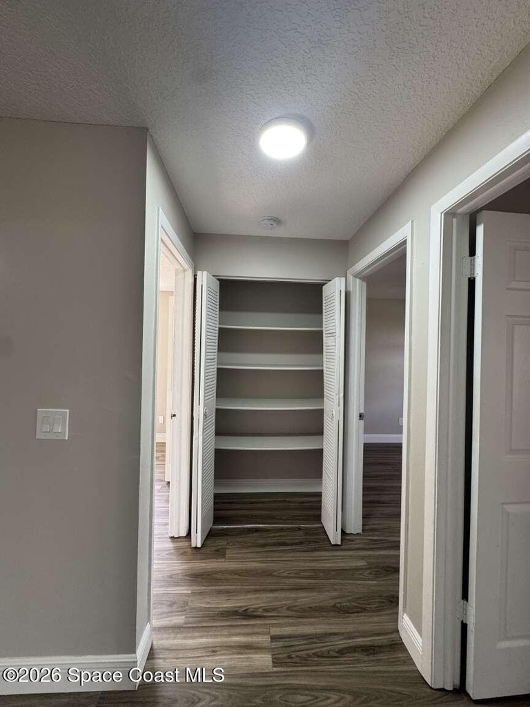 1583 White Cap Way - Photo 11