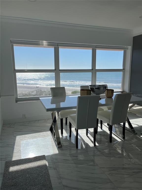880 Mandalay Avenue - Photo 3