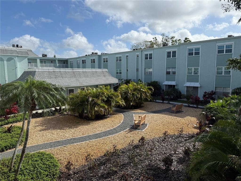 1706 Belleair Forest Drive - Photo 16