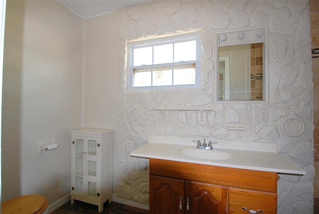 247 Short Street - Photo 9