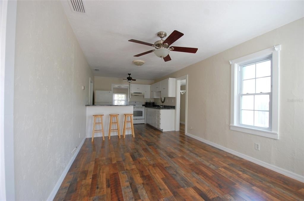 247 Short Street - Photo 2