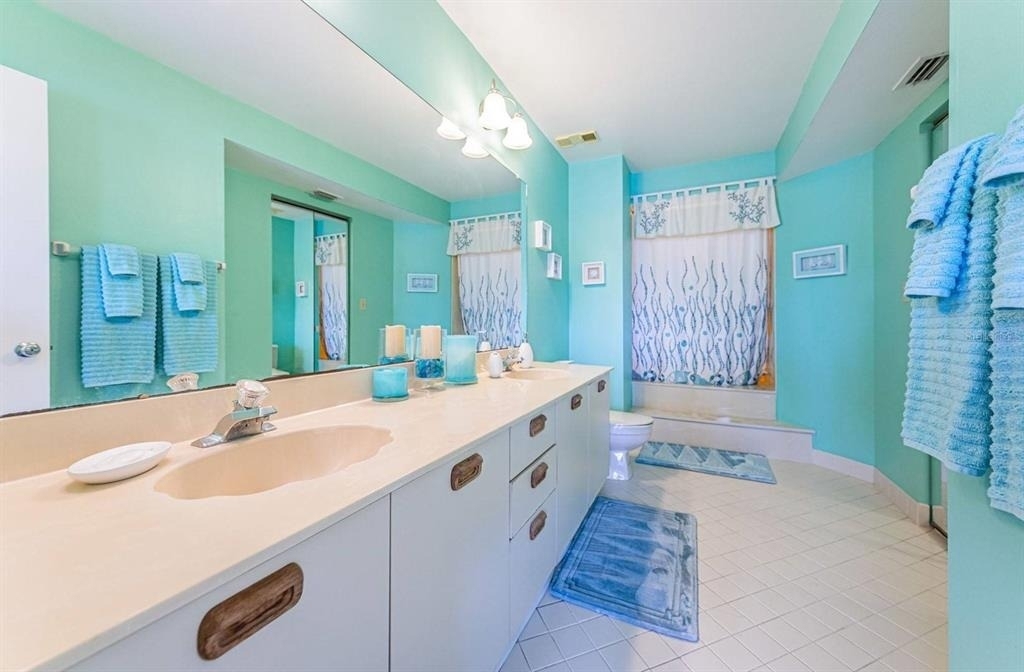 6050 Bahia Del Mar Circle - Photo 13