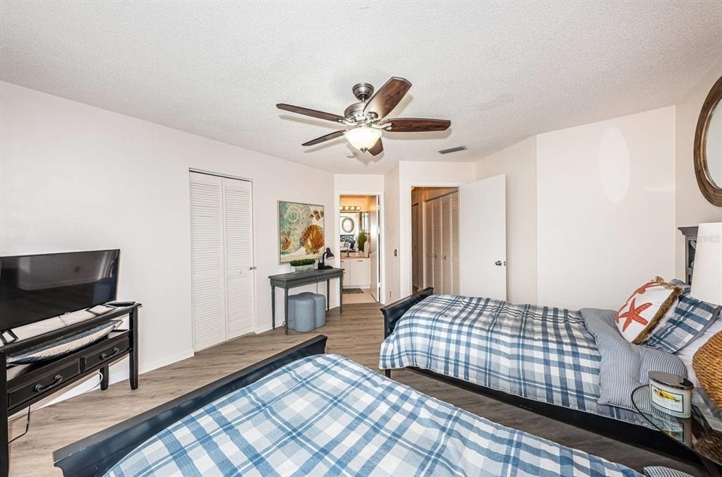 6141 Bahia Del Mar Boulevard - Photo 16