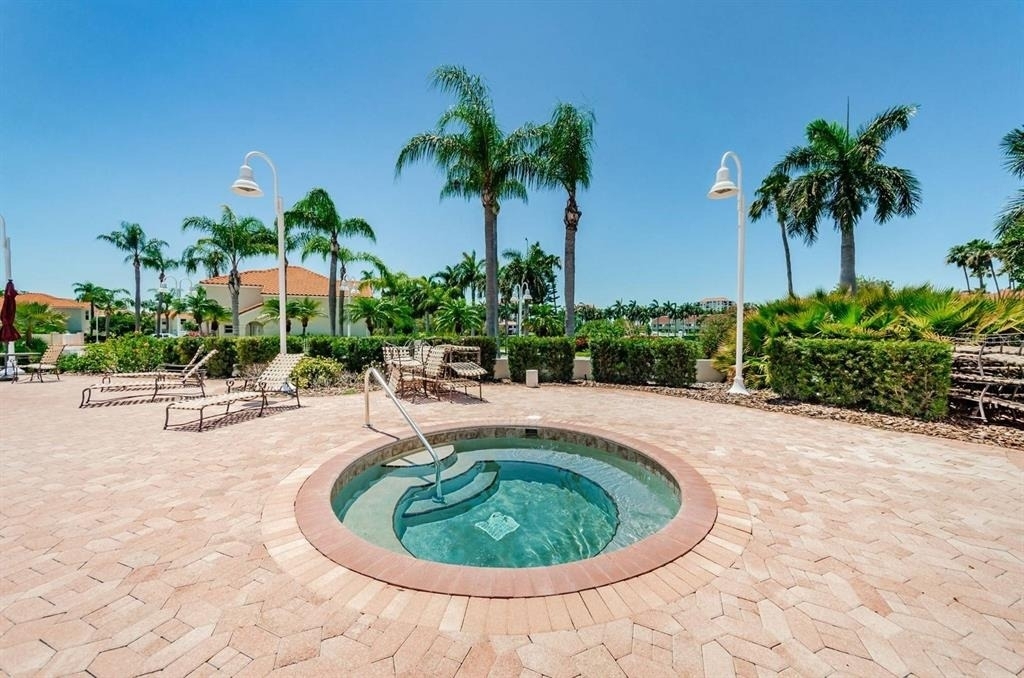 6141 Bahia Del Mar Boulevard - Photo 19