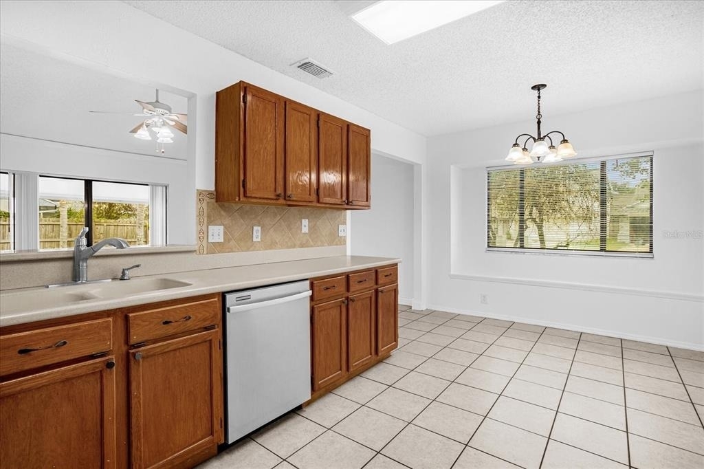 601 Tomlinson Terrace - Photo 12