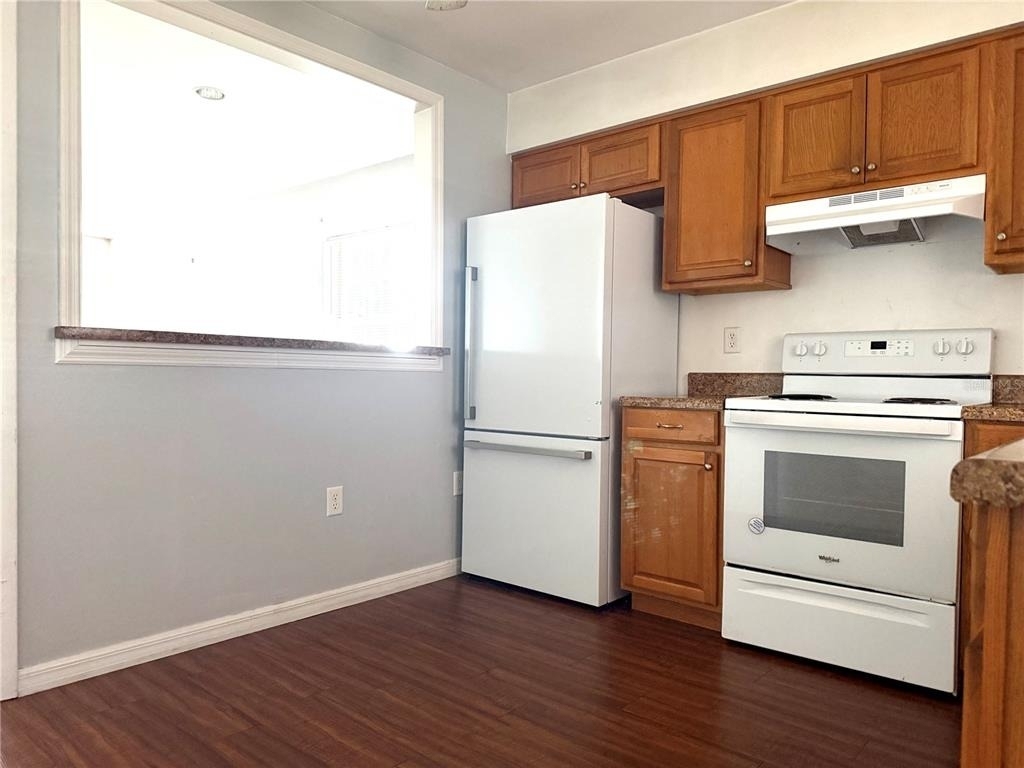 610 Emerald Avenue - Photo 3