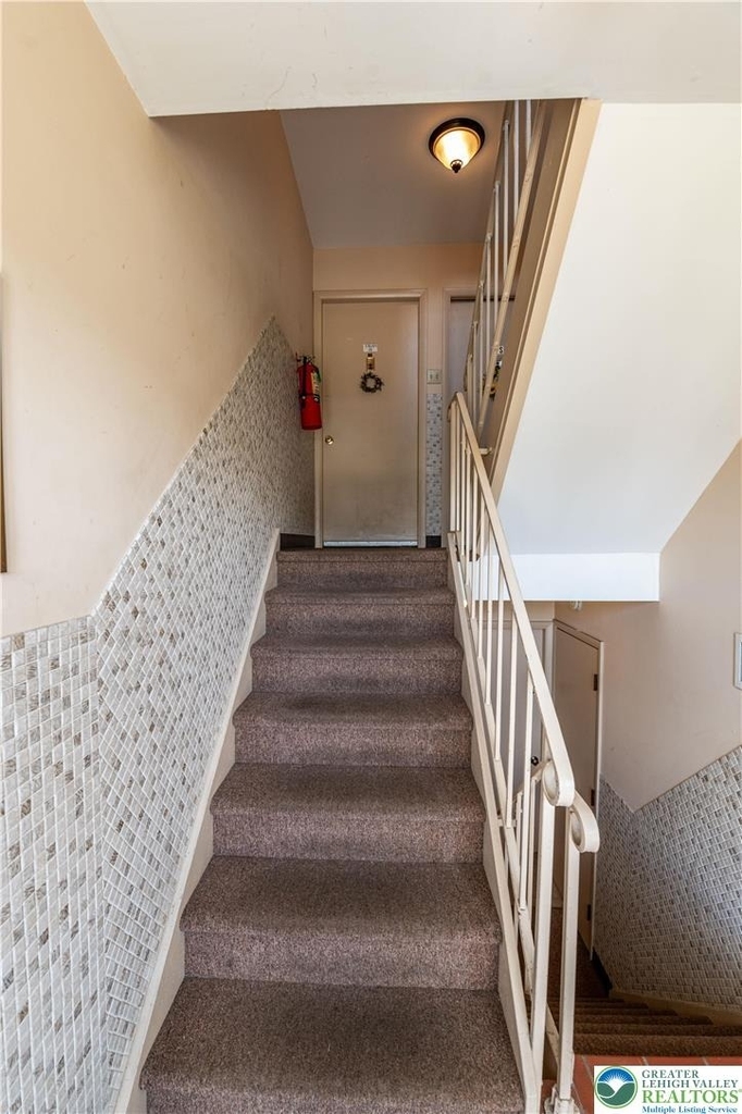 90 Gum Street - Photo 2