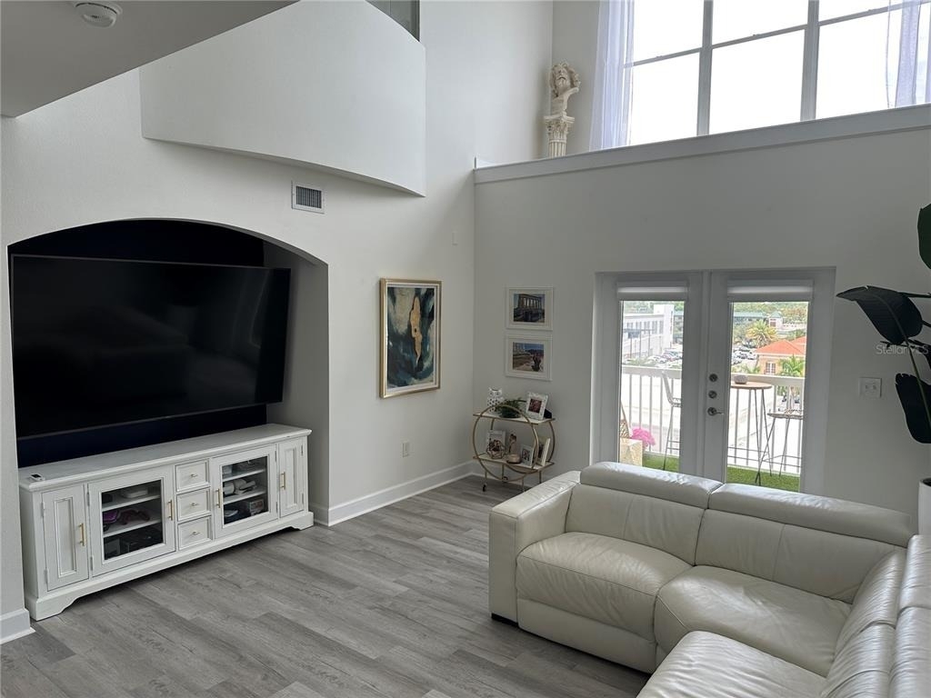 808 3rd Avenue W - Photo 8
