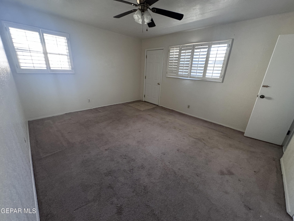 8208 Dempsey Avenue - Photo 10
