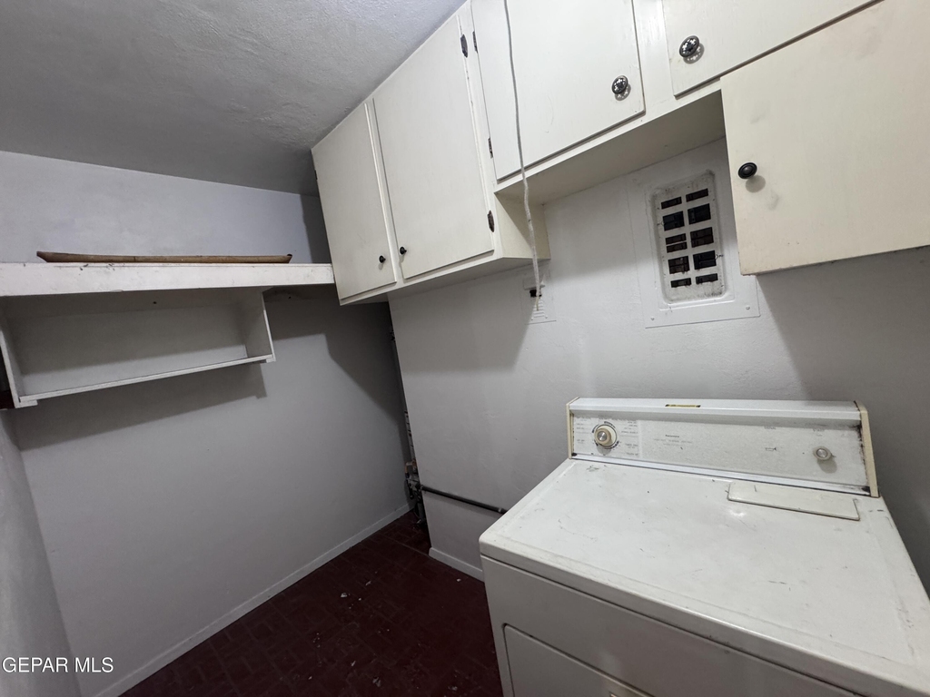 8208 Dempsey Avenue - Photo 4