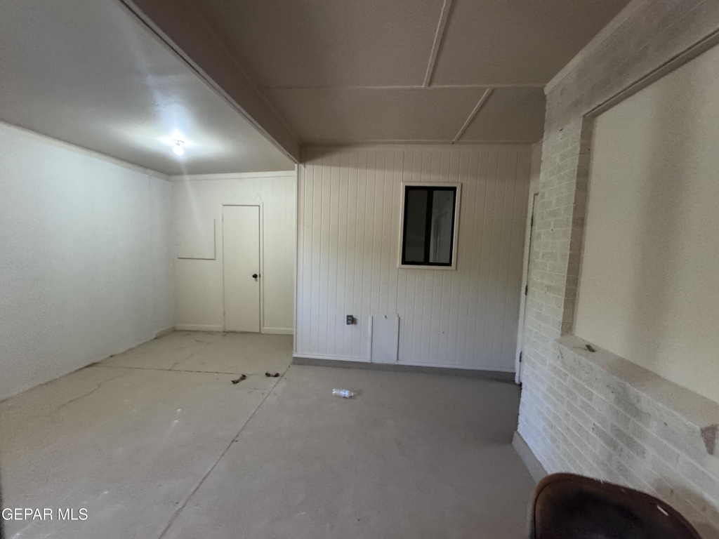 8208 Dempsey Avenue - Photo 6