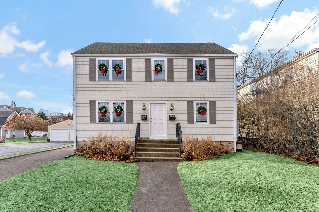 788 Reef Road - Photo 1