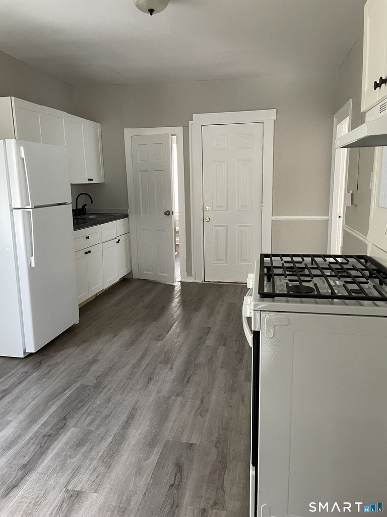 45 Frank Street - Photo 1