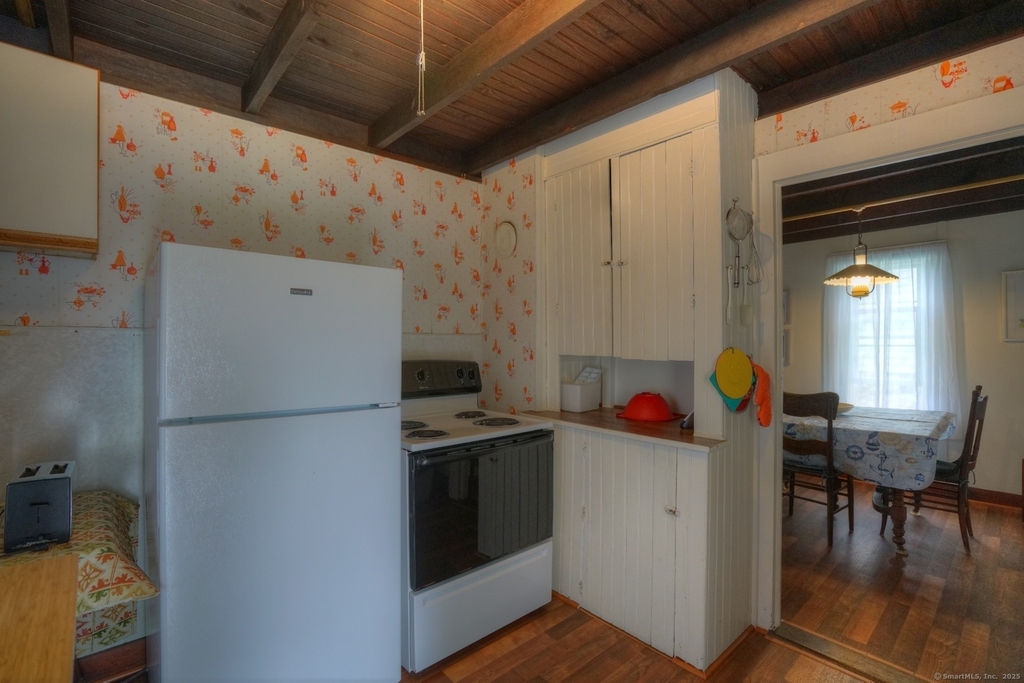 80 Noyes Avenue - Photo 13