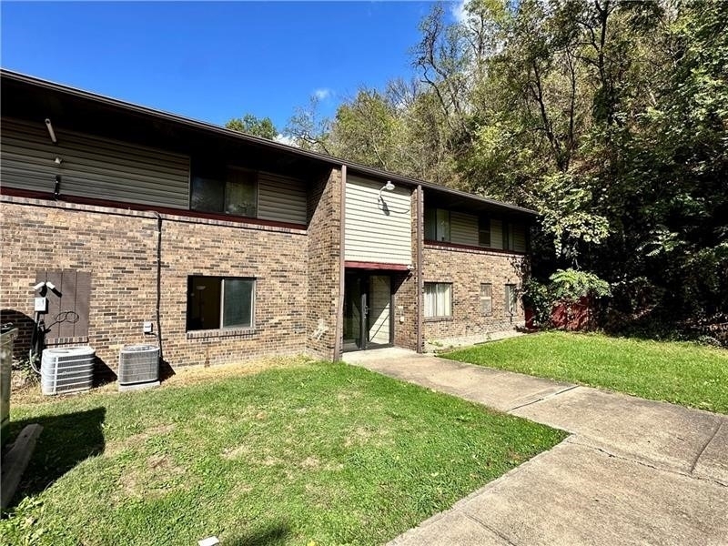 210 Electric Ave - Photo 1