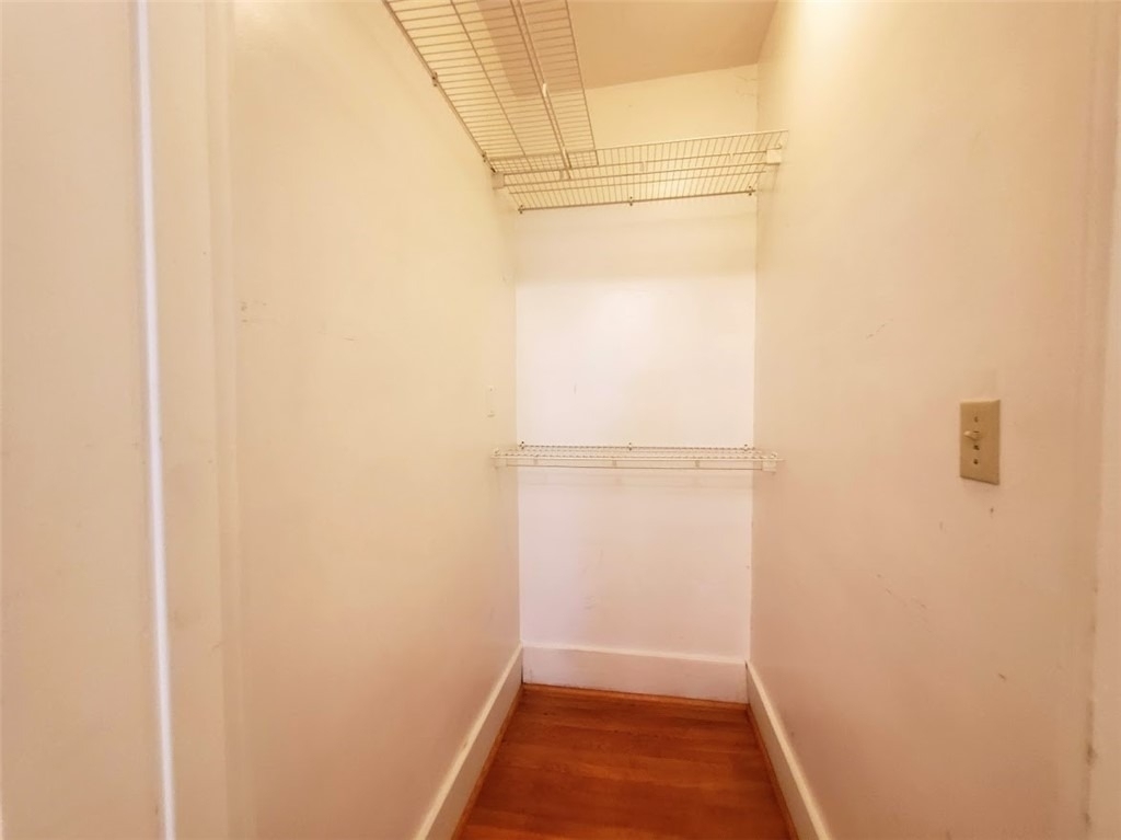 222 Morewood Ave - Photo 3