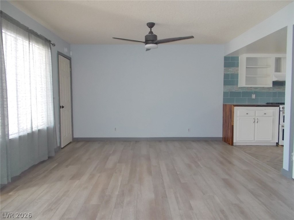 687 Marina Drive - Photo 2