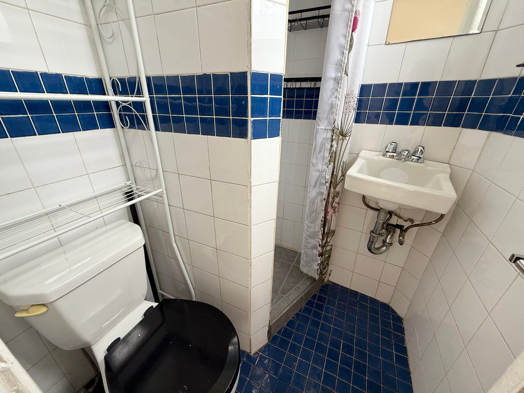 367 Menahan Street - Photo 10